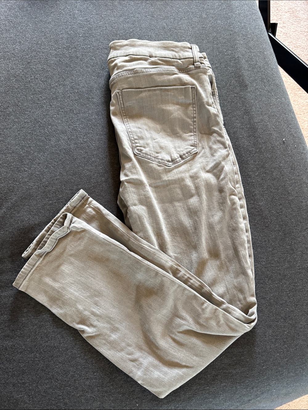 Classic Straight Leg Jeans in Light Gray